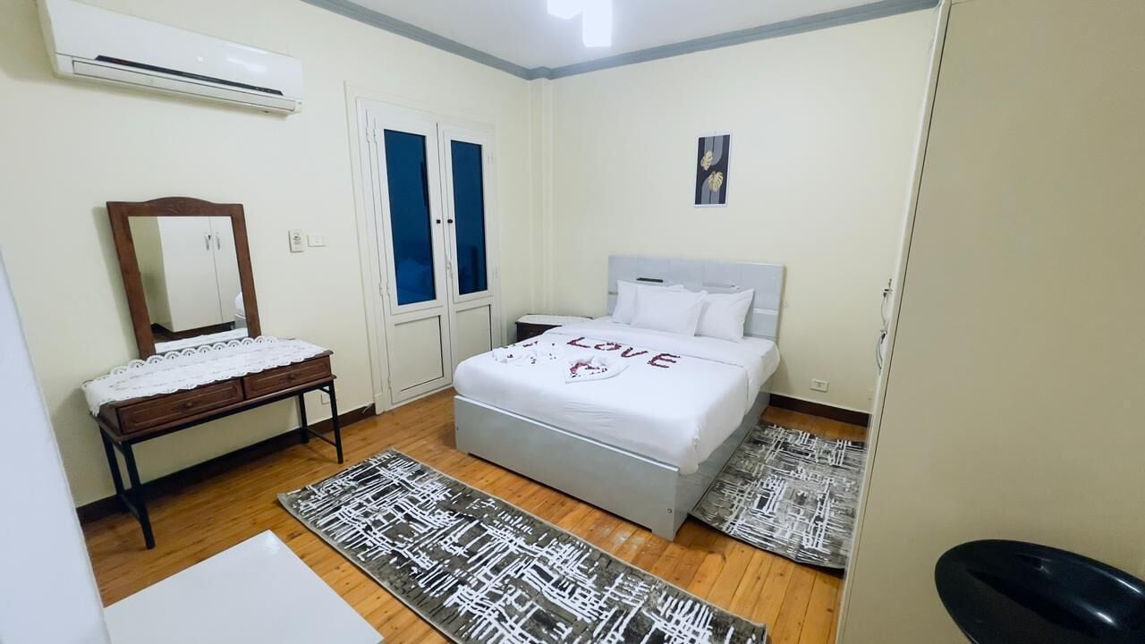 Apartemen Mewah | Seprai katun Mesir, seprai premium, dan didekorasi berbeda-beda