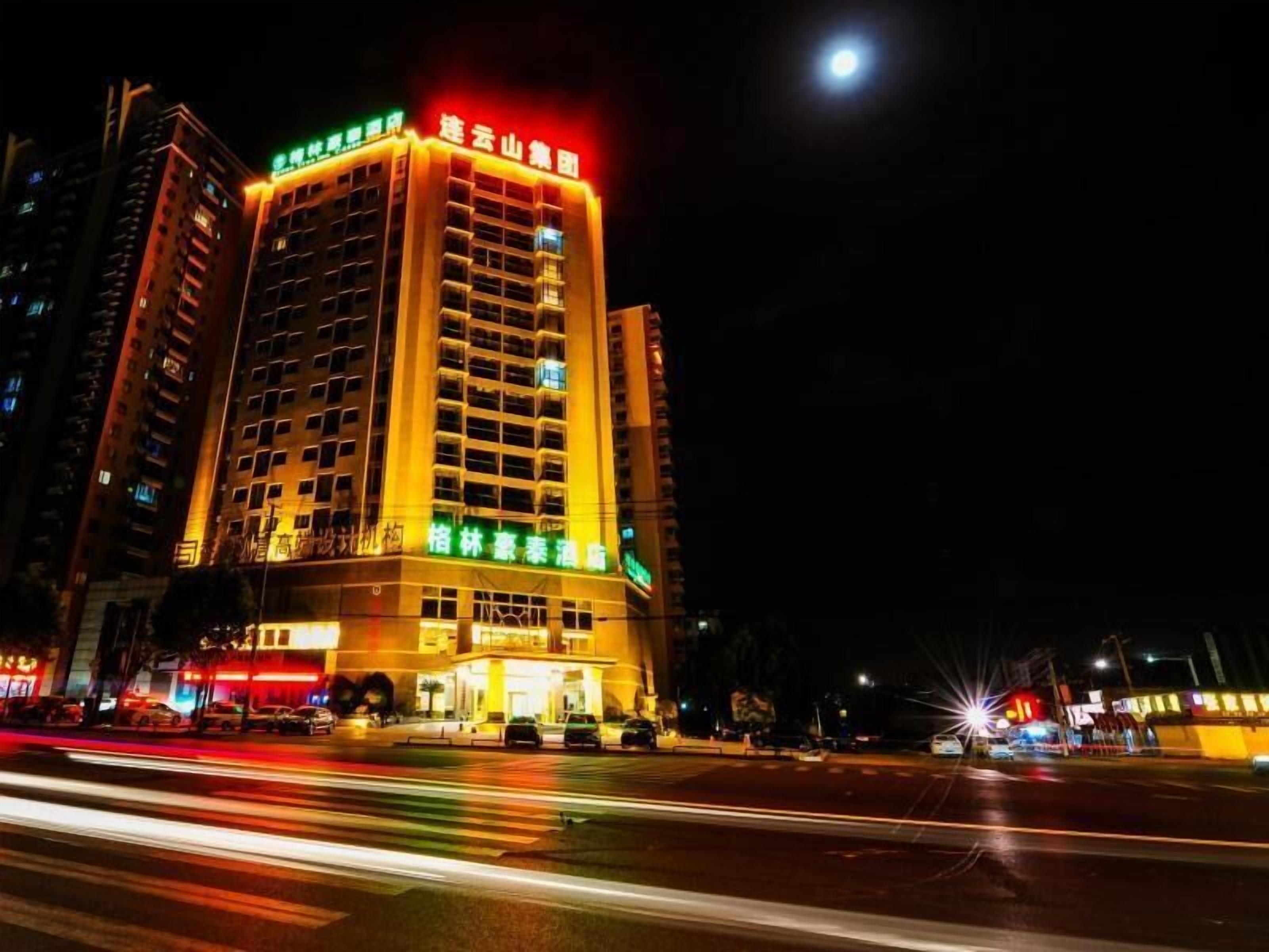 المنشأة من الخارج