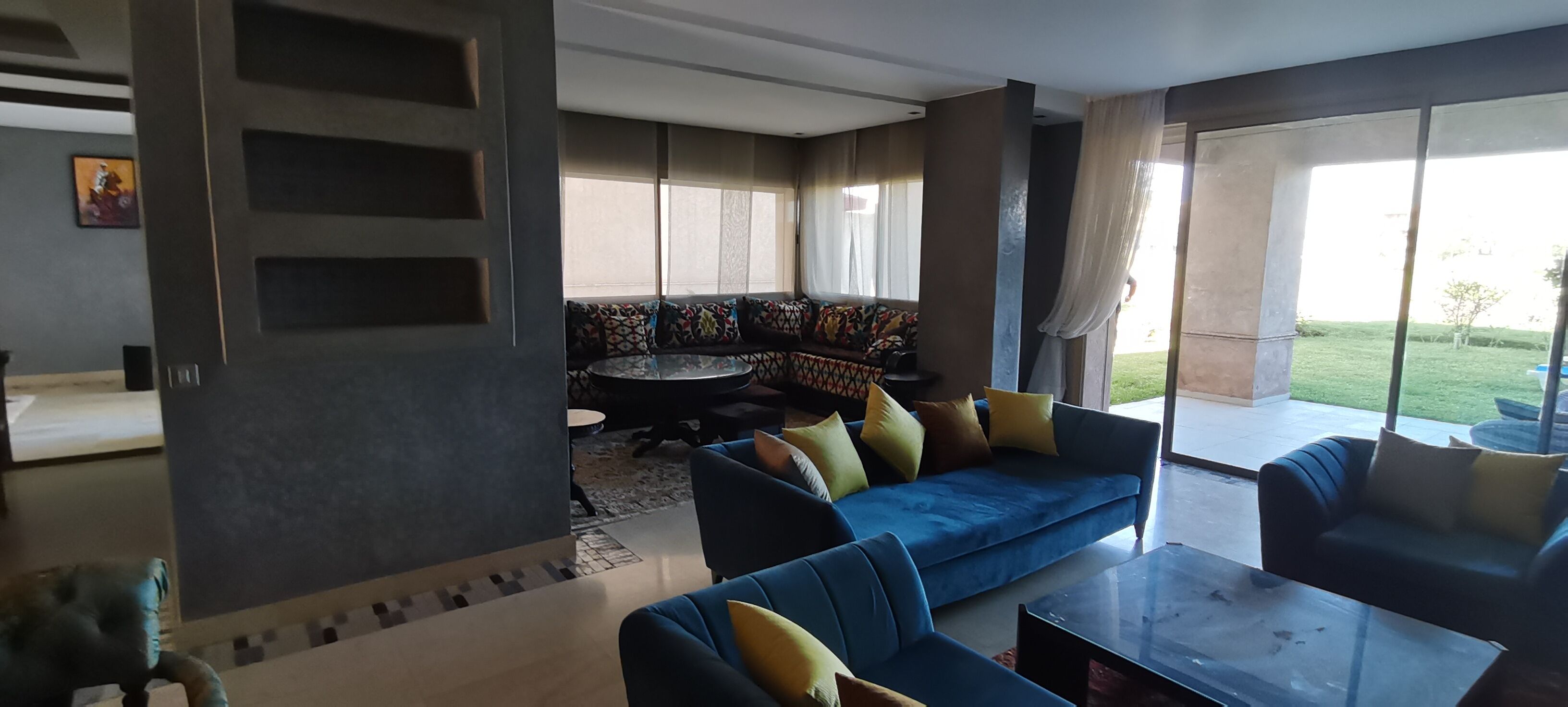 المنشأة من الداخل