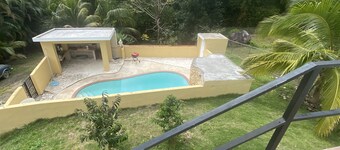 Beautiful Country home with private pool