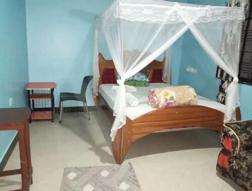 Bed & Breakfast #1