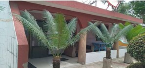 Terrace/patio - KF Executive lodge-Lamadi #3 (Kigangama, Mwanza Region)