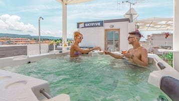 Baignoire à remous extérieure
