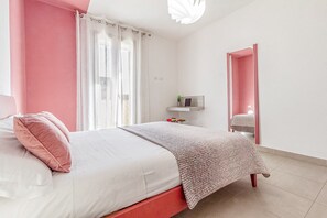 4 Schlafzimmer, Bügeleisen/Bügelbrett, kostenloses WLAN, Bettwäsche