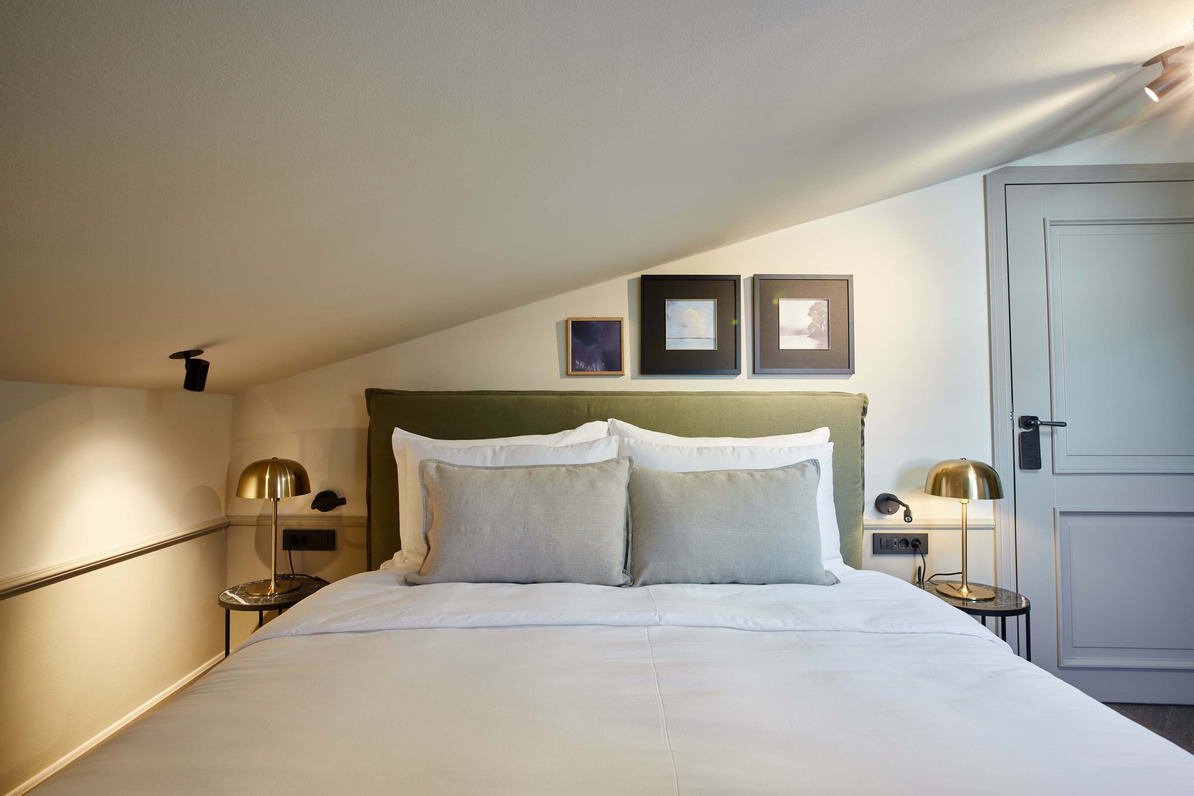 In-room safe, desk, blackout drapes, soundproofing