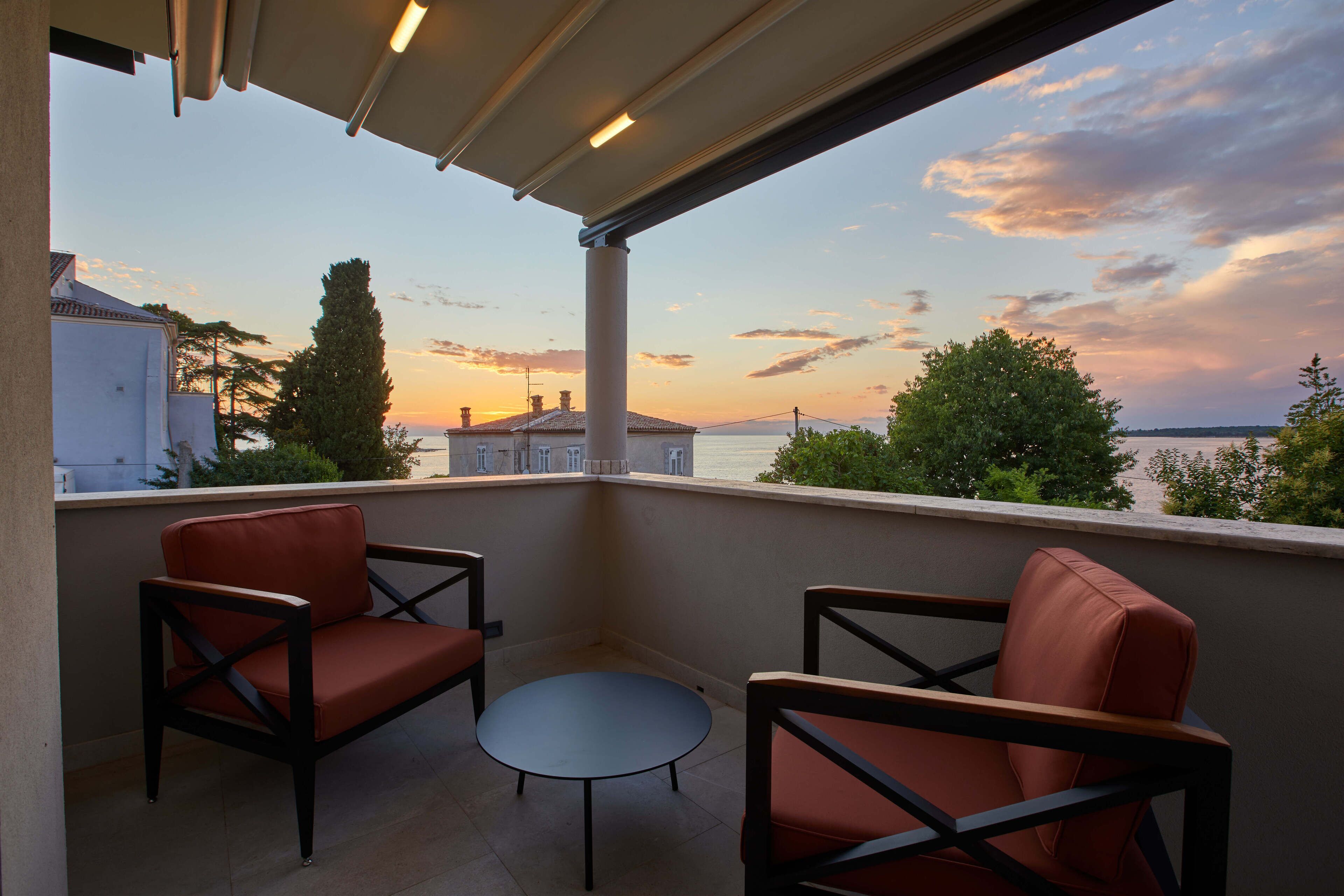 Front of property – evening/night