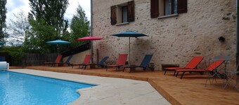 Charming B&B for a sunny getaway with seasonal pool