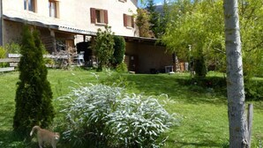 A two-story house with a garden in front. - Charming B&B for a sunny getaway with seasonal pool (VENTEROL)