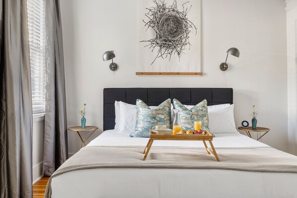 1 bedroom, iron/ironing board, internet - The Feather | Next To Bad Bunnies Coffee (Charleston)