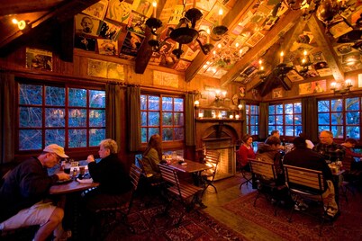 Mcmenamins Grand Lodge