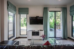 Fernseher, Netflix, Streaming-Dienste, Stereoanlage