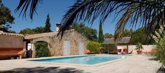 2 Maisons Typiquement Provençales, Cadre Exceptionnel, Calme, Pisc Alme