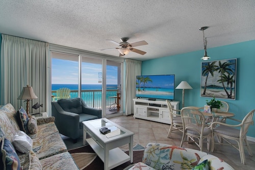 Pelican Beach 0710 1 Bedroom Condo by Pelican Beach Management