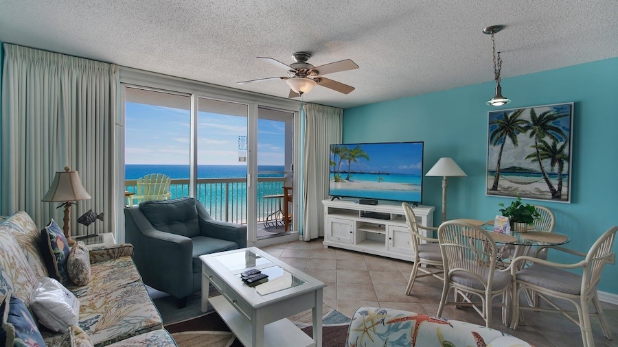 Pelican Beach 0710 1 Bedroom Condo by Pelican Beach Management