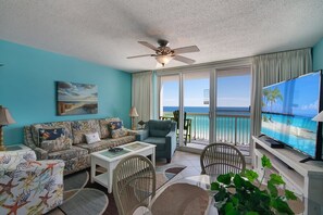 Living area - Pelican Beach 0710 1 Bedroom Condo by Pelican Beach Management (Destin)