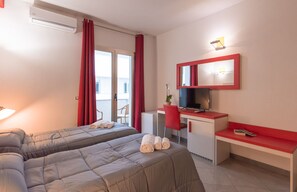 Doppelzimmer | Schreibtisch, Bügeleisen/Bügelbrett, kostenloses WLAN, Bettwäsche