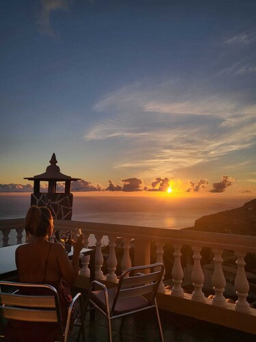 Sunset House