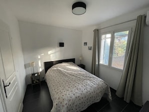 3 bedrooms, travel crib, free WiFi
