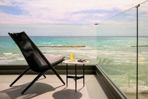 Ropa de cama de alta calidad, colchones con pillow-top y minibar 