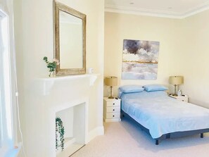 4 Schlafzimmer, Bügeleisen/Bügelbrett, kostenloses WLAN, Bettwäsche