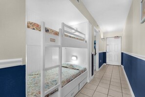Apartamento, 1 habitación | 1 dormitorio, tabla de planchar con plancha, wifi gratis