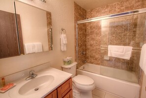 Condo, 4 Bedrooms | Bathroom - Life's Better The Milky Way 4 Bedroom Condo by RedAwning (Stateline)