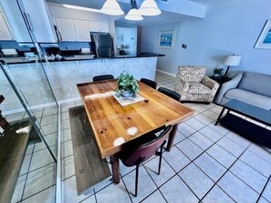 Condo, 1 habitación | Restaurantes