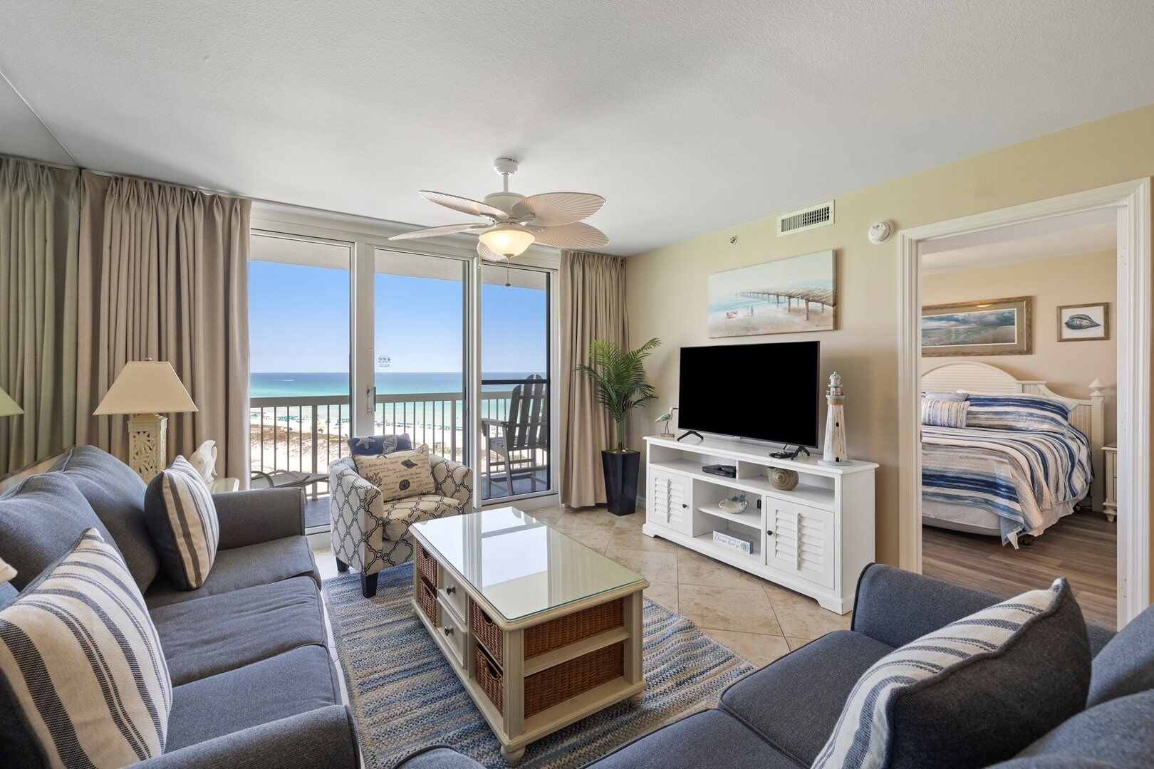 Appartement, 2 slaapkamers | Woonruimte | Smart-tv en streamingdiensten