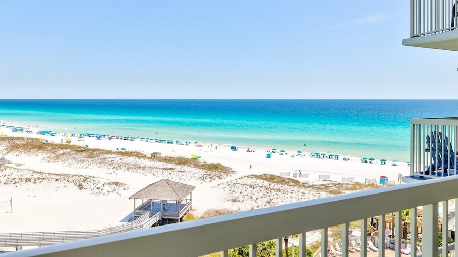 Pelican Beach 0815 2 Bedroom Condo by Pelican Beach Management