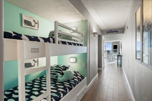 1 bedroom, iron/ironing board, free WiFi