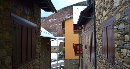 Mountain apartment with fireplace