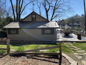 Outdoor dining - Dog-friendly Jackson Lake front! Large game room, Fire pit, 2 king beds-3 queen (Jackson)