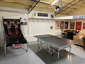 Spielezimmer