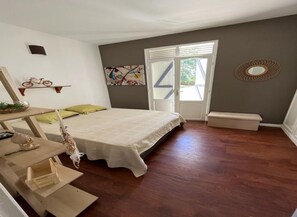 1 habitación, ropa de cama hipoalergénica y decoración personalizada 