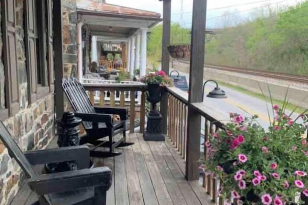 Enceinte de lâhĂ©bergement