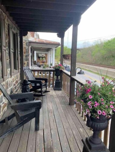 Renovated historic stone house very close to the Potomac River