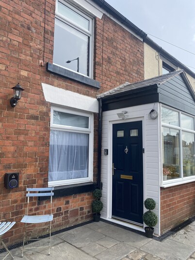 2 Bedroom Cute & Cosy Cottage in the village of Adlington, Lancashire