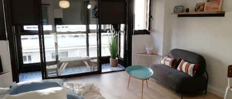 Wi-Fi gratuit, draps fournis