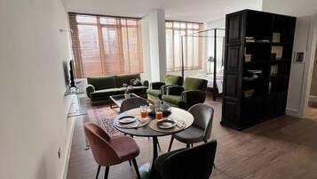 Junior-Suite | Hochwertige Bettwaren, Betten mit Memory-Foam-Matratzen