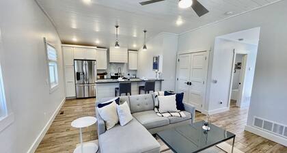 Beautiful Serene Carriage House Apartment