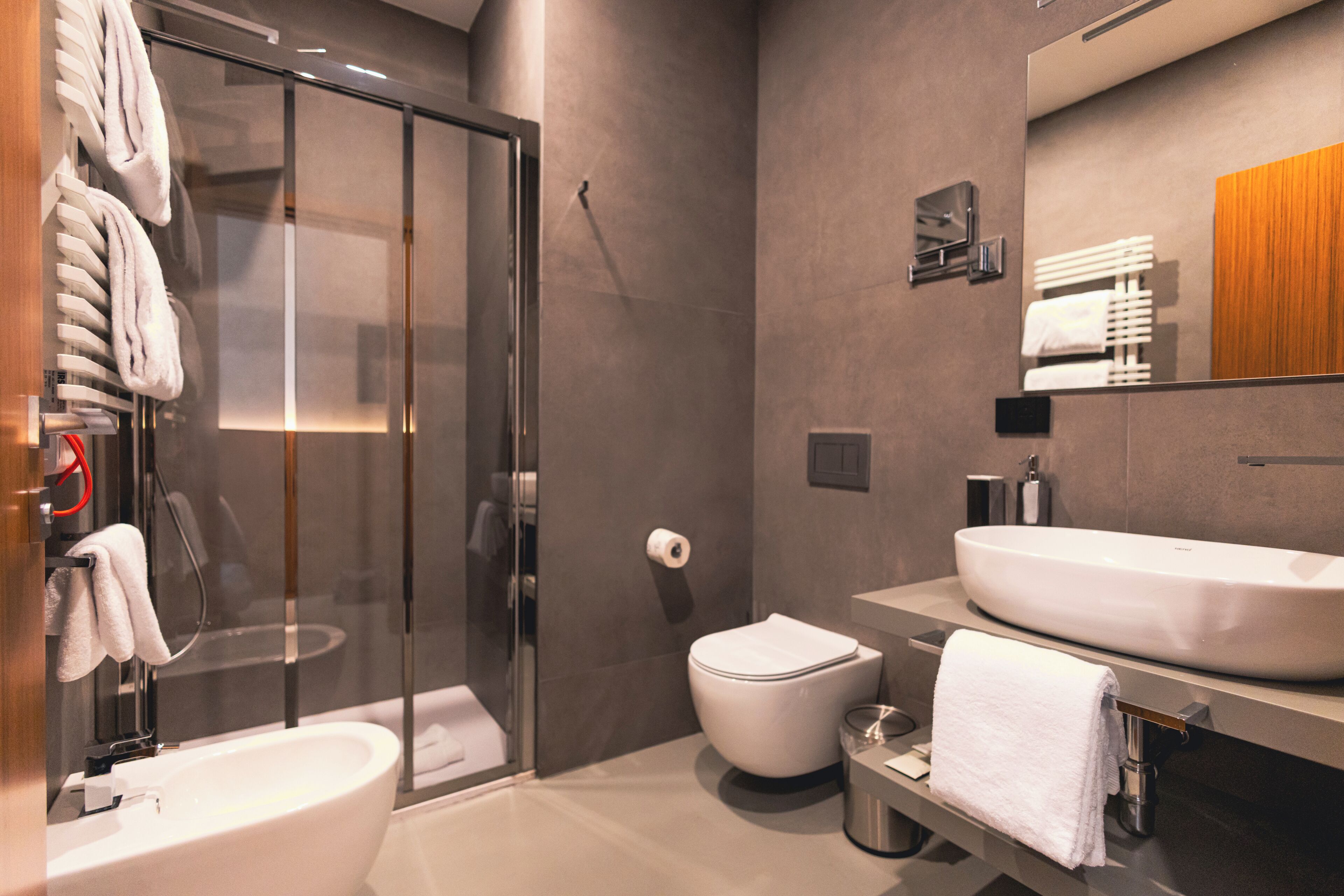 Photo - J Maluni City Hotel