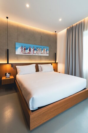 Deluxe-Zimmer, Stadtblick | Zimmersafe, laptopgeeigneter Arbeitsplatz, Verdunkelungsvorhänge