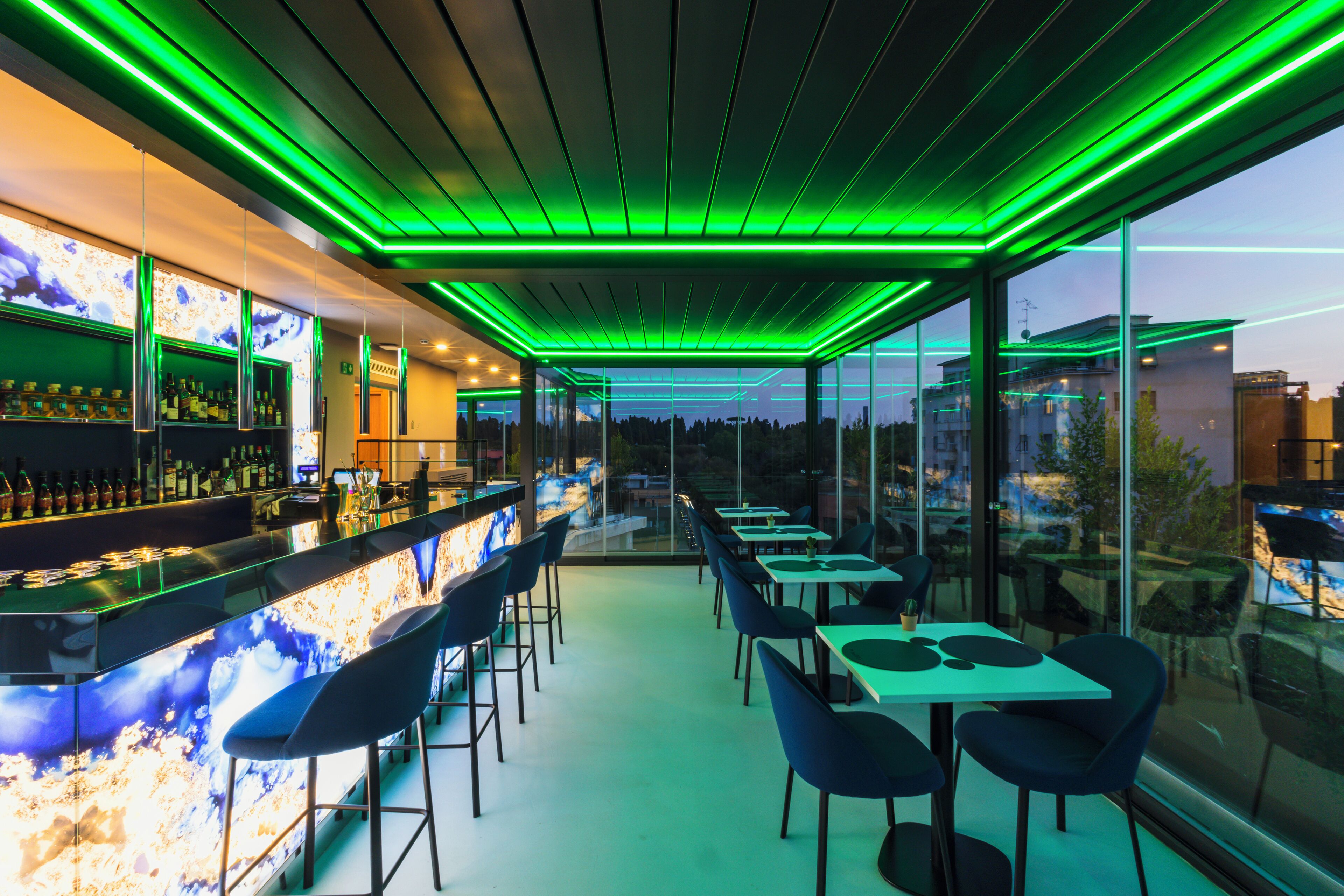 Photo - J Maluni City Hotel