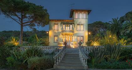 Villa Gaius 8+2, Emma Villas