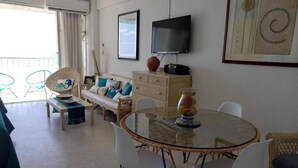 Unclassified image, 2 of 10, button - Studio 101 in the Heart of the Hotel Zone (Cancun)