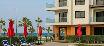 Quiet Coastal Comfort