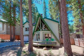 Nhà, 3 phòng ngủ | Ngoại thất