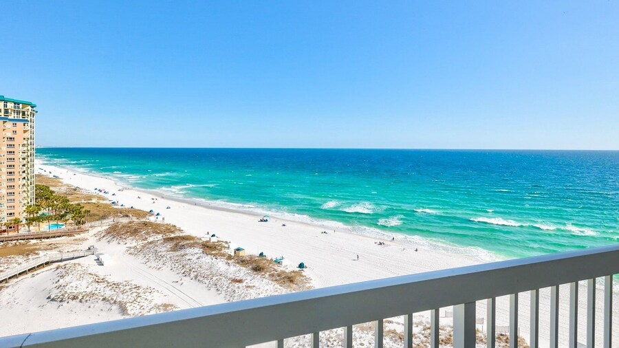 Pelican Beach 1412 2 Bedroom Condo by Pelican Beach Management