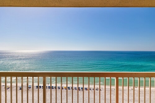 Pelican Beach 1406 1 Bedroom Condo by Pelican Beach Management