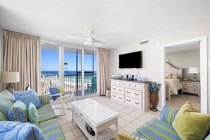 Living area - Pelican Beach 1118 2 Bedroom Condo by Pelican Beach Management (Destin)